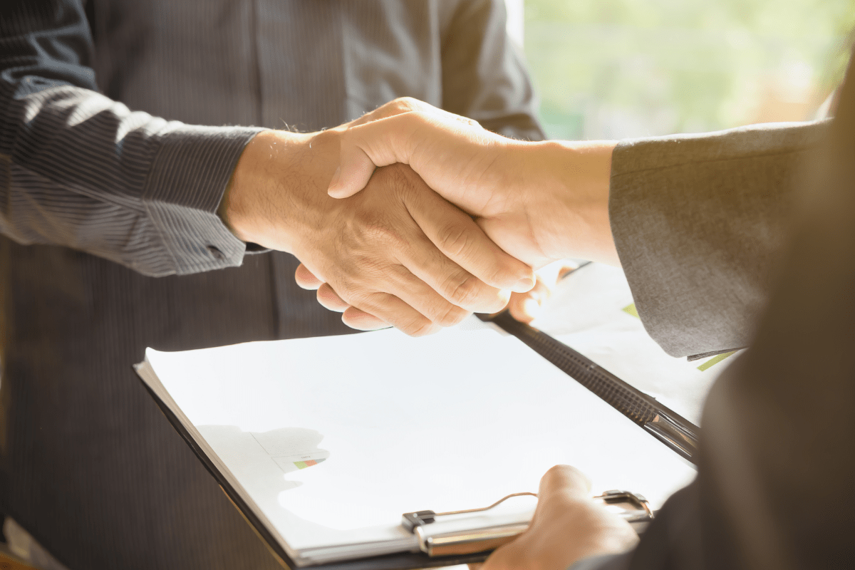 ¿Qué es un Contrato de Permutas en Bienes Raíces?